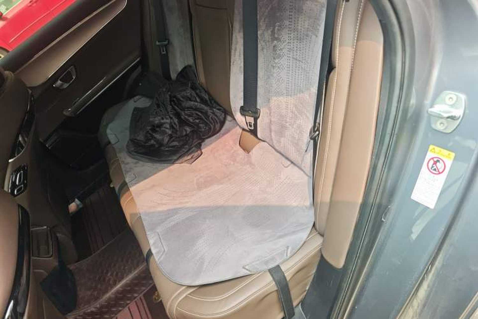 Used BYD Han 2020 DM Four-Wheel Drive Performance Edition Luxury Model Left Rear Seat