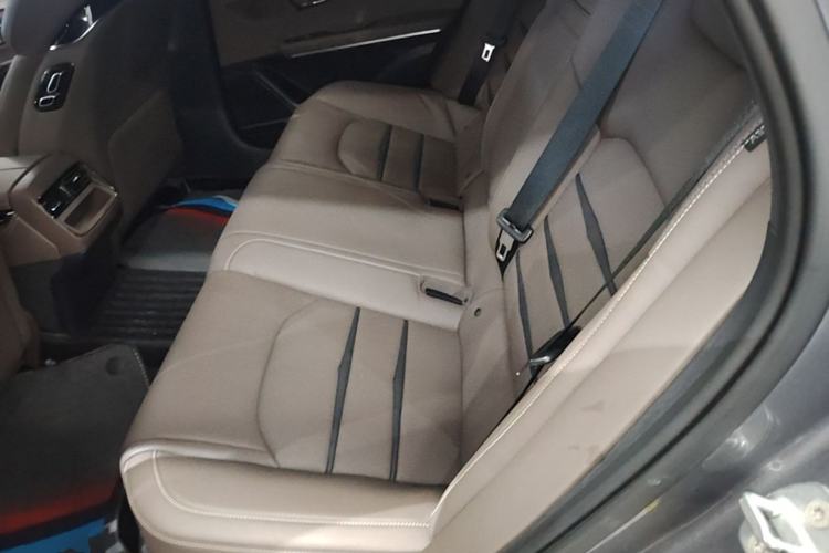 Used BYD Han 2020 DM Four-Wheel Drive Performance Edition Luxury Model Left Rear Seat