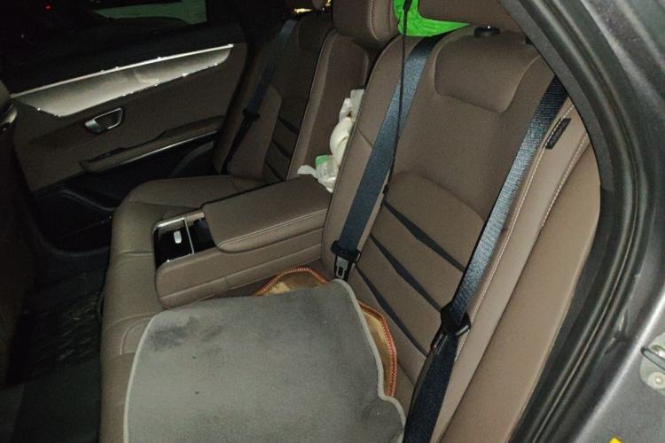 Used BYD Han 2020 DM Four-Wheel Drive Performance Edition Luxury Model Left Rear Seat