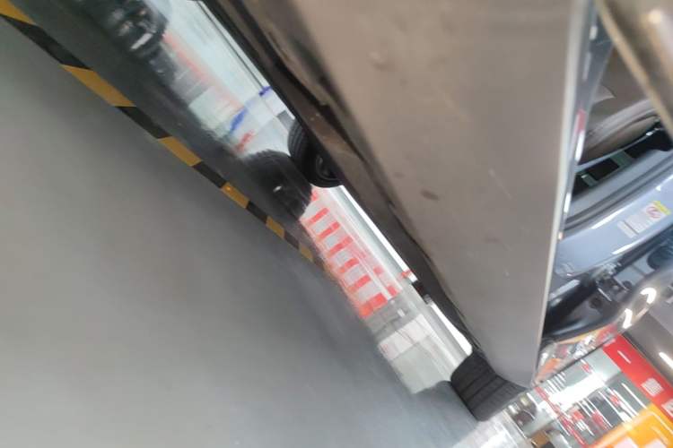 Used BYD Han 2020 DM Four-Wheel Drive Performance Edition Luxury Model Left Side Sill