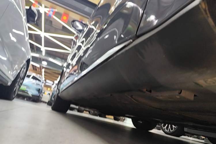 Used BYD Han 2020 DM Four-Wheel Drive Performance Edition Prestige Model Left Side Sill