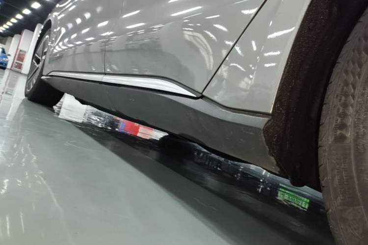 Used BYD Han 2020 EV Long-Range Deluxe Model Left Side Sill