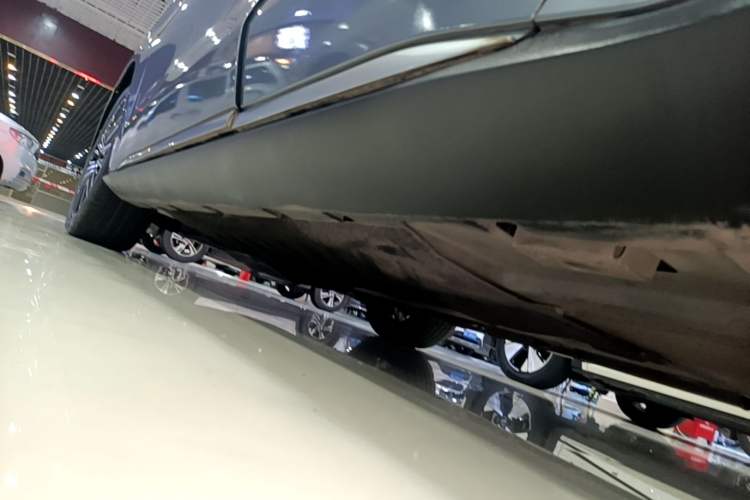 Used BYD Han 2020 DM Four-Wheel Drive Performance Edition Luxury Model Left Side Sill