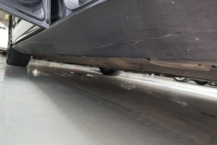 Used BYD Han 2020 DM Four-Wheel Drive Performance Edition Prestige Model Left Side Sill