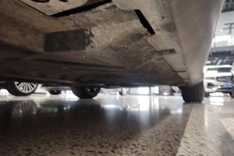 Used BYD Han 2020 DM Four-Wheel Drive Performance Edition Luxury Model Left Side Sill