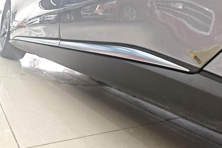 Used BYD Han 2020 EV Long-Range Deluxe Model Left Side Sill
