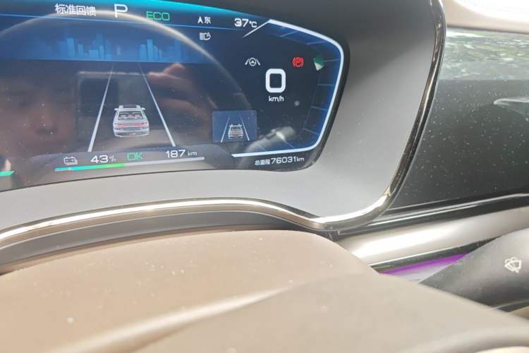 Used BYD Han 2020 EV Four-Wheel Drive High-Performance Flagship Model Odometer Close Up