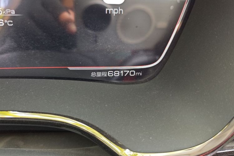 Used BYD Han 2020 EV Four-Wheel Drive High-Performance Flagship Model Odometer Close Up