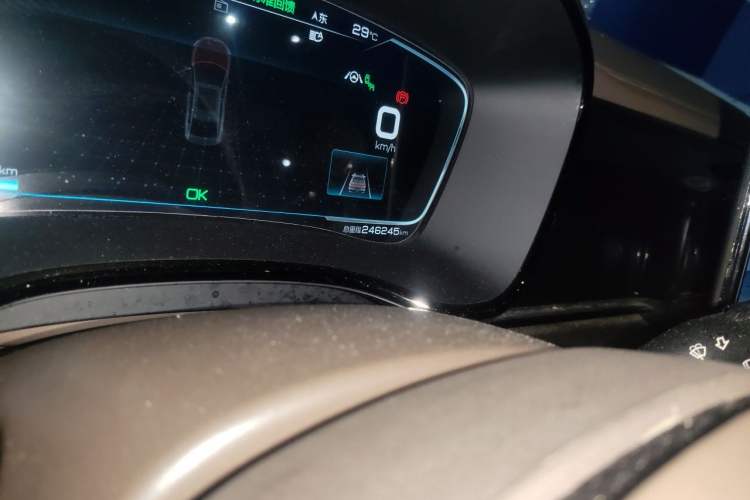 Used BYD Han 2020 EV Four-Wheel Drive High-Performance Flagship Model Odometer Close Up