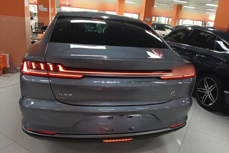 Used BYD Han 2020 DM Four-Wheel Drive Performance Edition Luxury Model Rear