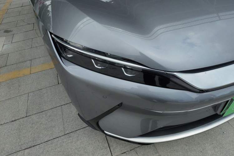 Used BYD Han 2020 EV Four-Wheel Drive High-Performance Flagship Model Right Front Headlight