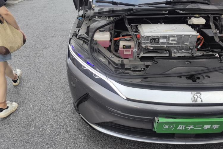 Used BYD Han 2020 EV Long-Range Deluxe Model Right Front Headlight