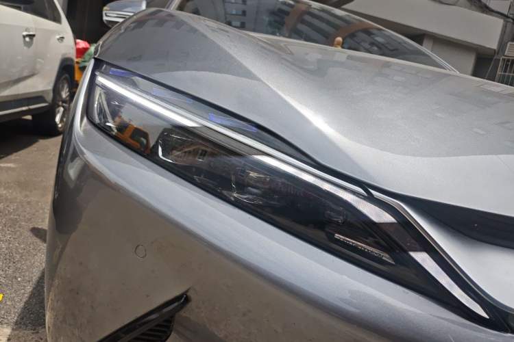 Used BYD Han 2020 EV Long-Range Luxury Model Right Front Headlight