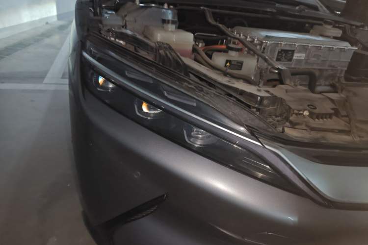 Used BYD Han 2020 EV Long-Range Deluxe Model Right Front Headlight