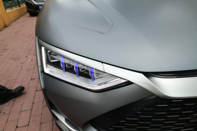 Used BYD Han 2020 DM Four-Wheel Drive Performance Edition Luxury Model Right Front Headlight
