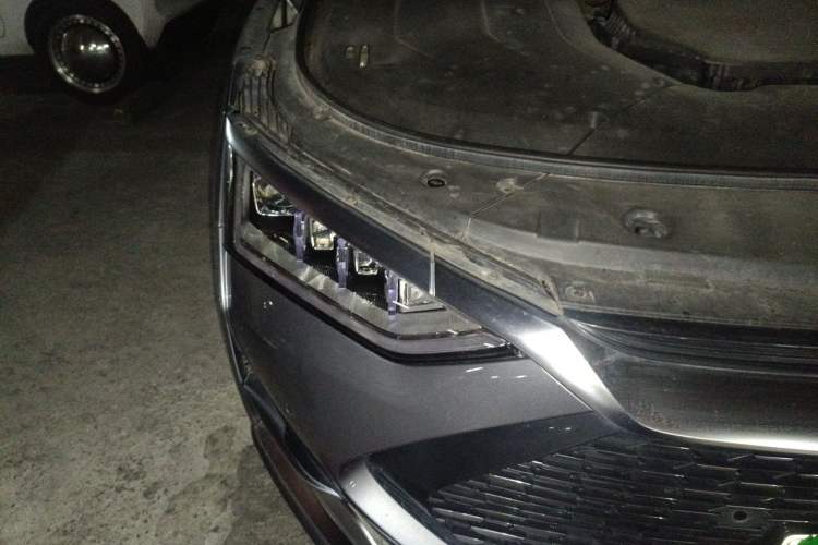 Used BYD Han 2020 DM Four-Wheel Drive Performance Edition Prestige Model Right Front Headlight