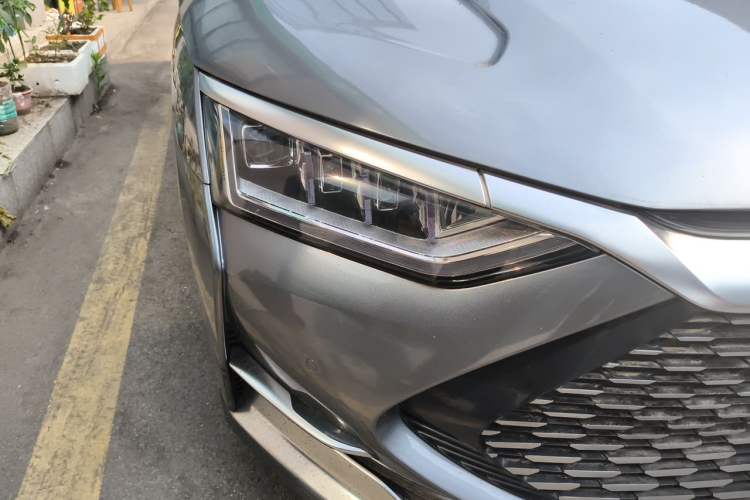 Used BYD Han 2020 DM Four-Wheel Drive Performance Edition Prestige Model Right Front Headlight