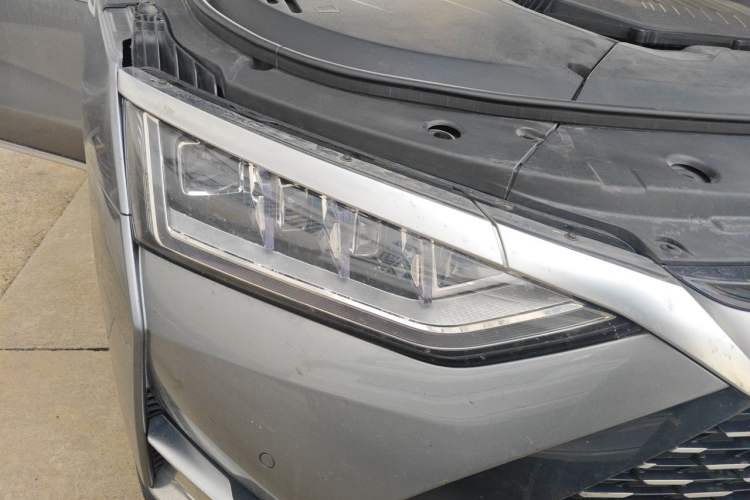 Used BYD Han 2020 DM Four-Wheel Drive Performance Edition Luxury Model Right Front Headlight