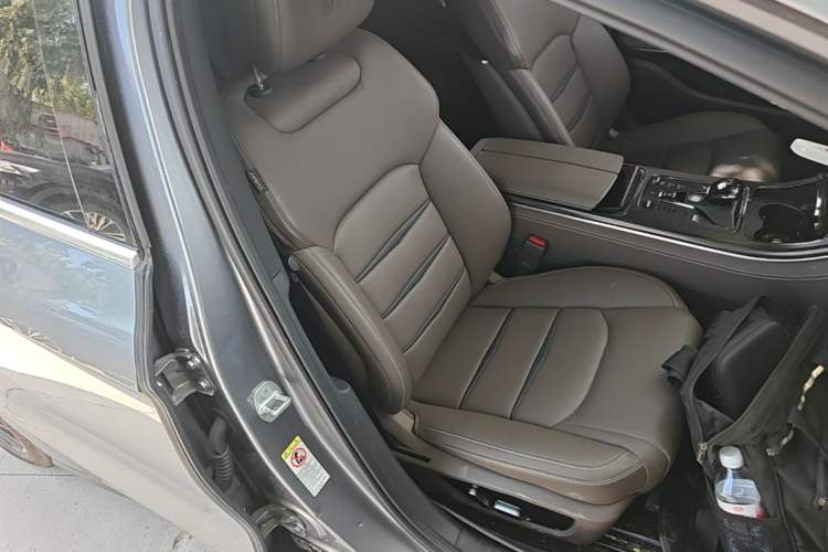 Used BYD Han 2020 EV Long-Range Luxury Model Right Front Seat