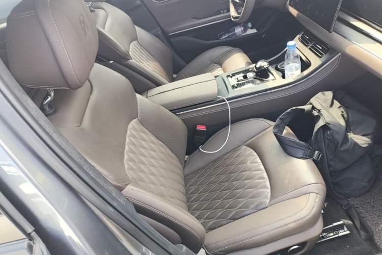 Used BYD Han 2020 EV Long-Range Deluxe Model Right Front Seat