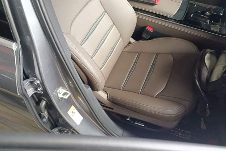 Used BYD Han 2020 EV Long-Range Luxury Model Right Front Seat