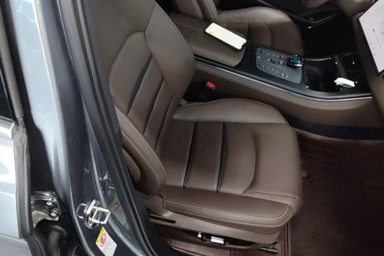 Used BYD Han 2020 EV Long-Range Luxury Model Right Front Seat