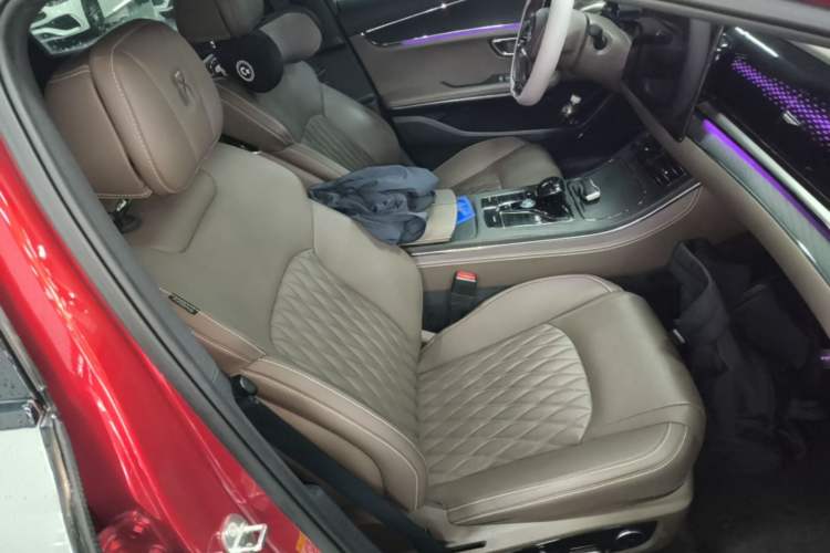 Used BYD Han 2020 EV Long-Range Deluxe Model Right Front Seat
