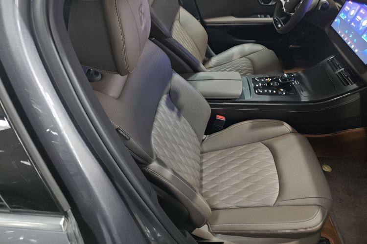Used BYD Han 2020 EV Four-Wheel Drive High-Performance Flagship Model Right Front Seat