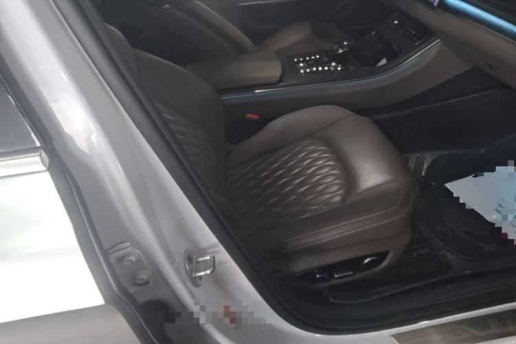 Used BYD Han 2020 DM Four-Wheel Drive Performance Edition Prestige Model Right Front Seat