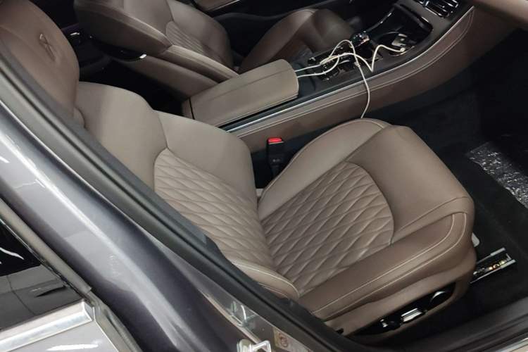 Used BYD Han 2020 EV Long-Range Deluxe Model Right Front Seat