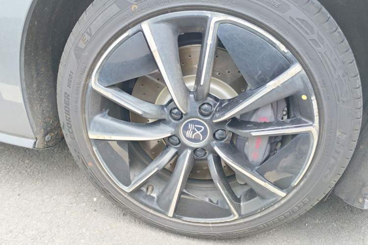 Used BYD Han 2020 EV Four-Wheel Drive High-Performance Flagship Model Right Front Wheel Hub