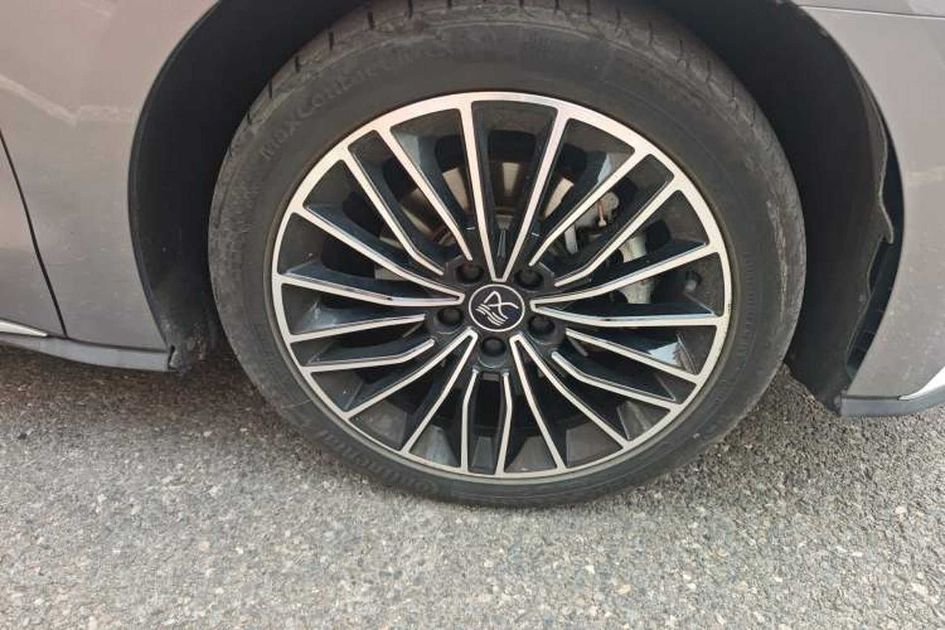 Used BYD Han 2020 DM Four-Wheel Drive Performance Edition Luxury Model Right Front Wheel Hub