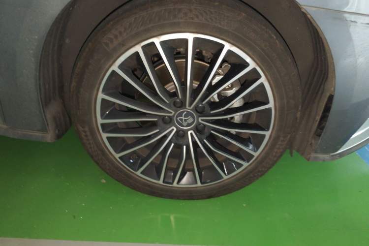 Used BYD Han 2020 DM Four-Wheel Drive Performance Edition Luxury Model Right Front Wheel Hub