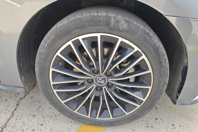 Used BYD Han 2020 DM Four-Wheel Drive Performance Edition Luxury Model Right Front Wheel Hub