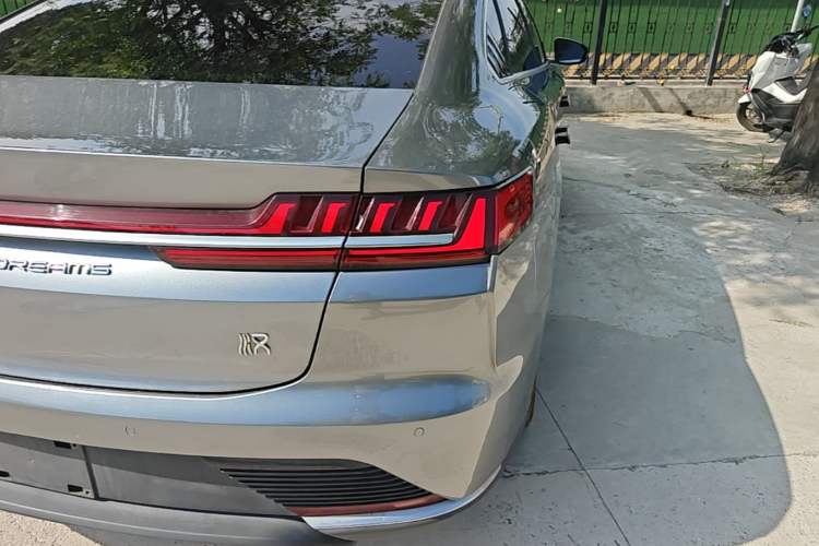 Used BYD Han 2020 EV Long-Range Luxury Model Right Rear Taillight
