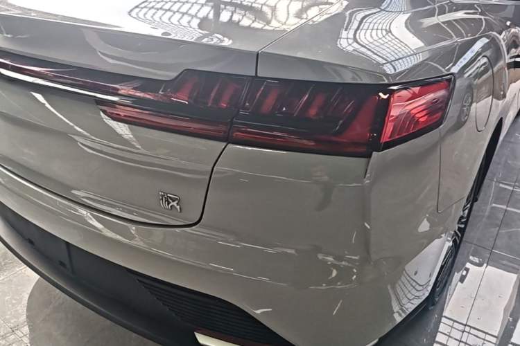 Used BYD Han 2020 EV Long-Range Deluxe Model Right Rear Taillight