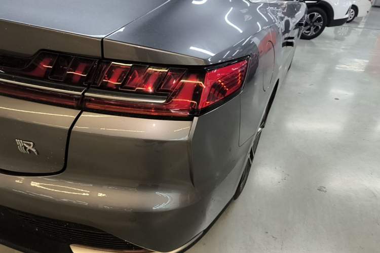 Used BYD Han 2020 EV Long-Range Deluxe Model Right Rear Taillight