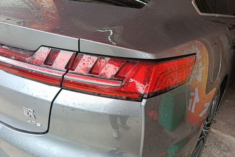 Used BYD Han 2020 DM Four-Wheel Drive Performance Edition Luxury Model Right Rear Taillight