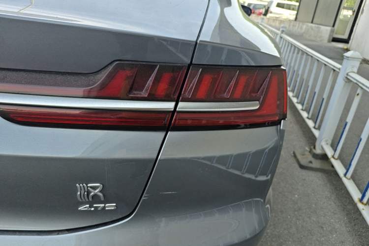 Used BYD Han 2020 DM Four-Wheel Drive Performance Edition Prestige Model Right Rear Taillight