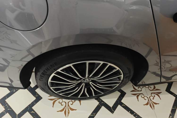 Used BYD Han 2020 DM Four-Wheel Drive Performance Edition Luxury Model Right Rear Wheel Hub