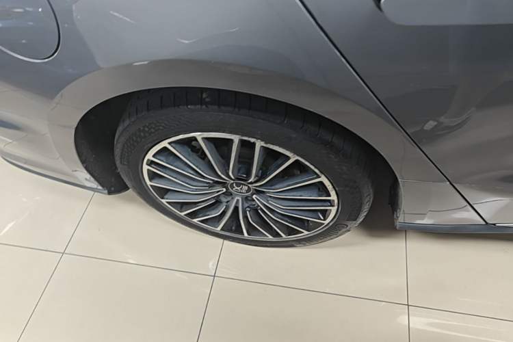 Used BYD Han 2020 DM Four-Wheel Drive Performance Edition Prestige Model Right Rear Wheel Hub