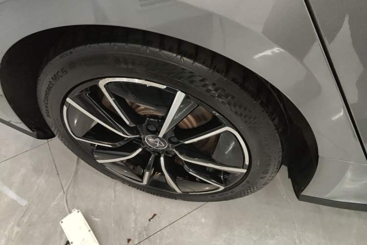 Used BYD Han 2020 EV Four-Wheel Drive High-Performance Flagship Model Right Rear Wheel Hub
