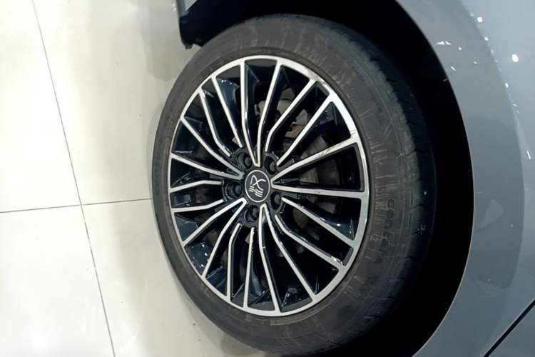 Used BYD Han 2020 DM Four-Wheel Drive Performance Edition Luxury Model Right Rear Wheel Hub