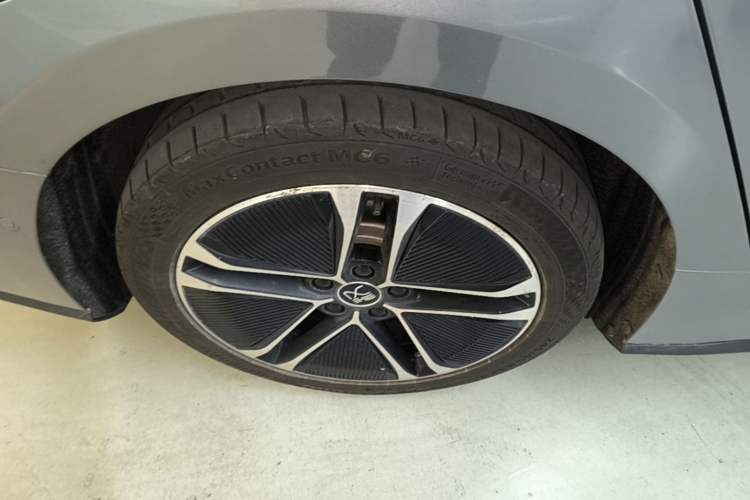 Used BYD Han 2020 EV Long-Range Deluxe Model Right Rear Wheel Hub