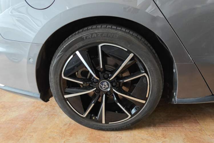 Used BYD Han 2020 EV Four-Wheel Drive High-Performance Flagship Model Right Rear Wheel Hub