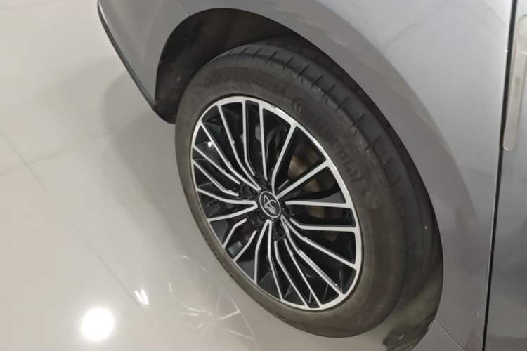 Used BYD Han 2020 DM Four-Wheel Drive Performance Edition Prestige Model Right Rear Wheel Hub
