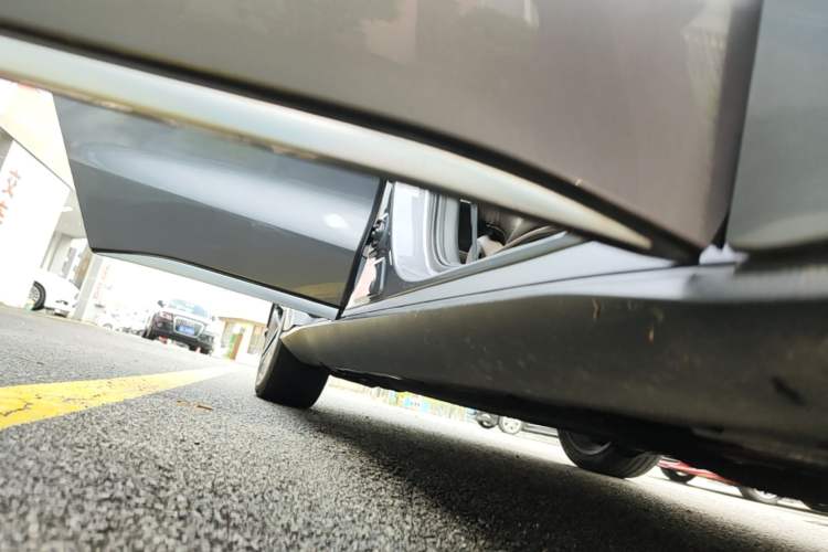Used BYD Han 2020 EV Long-Range Deluxe Model Right Side Sill