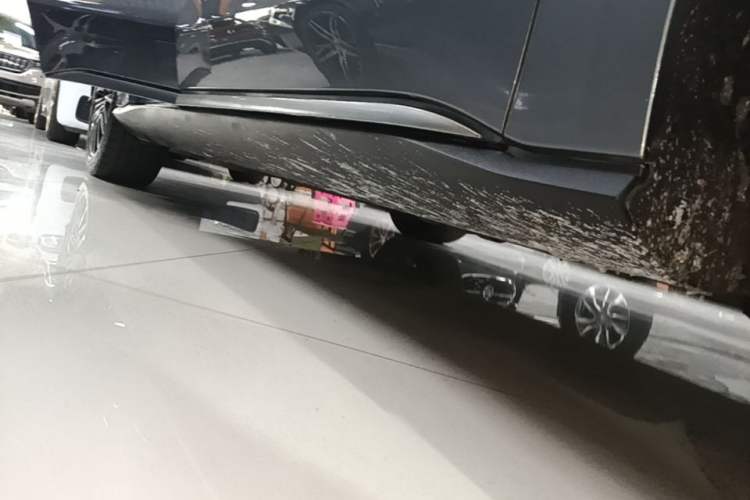 Used BYD Han 2020 DM Four-Wheel Drive Performance Edition Luxury Model Right Side Sill