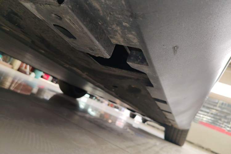 Used BYD Han 2020 EV Long-Range Deluxe Model Right Side Sill