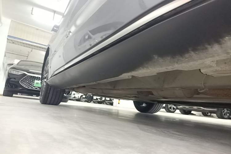 Used BYD Han 2020 DM Four-Wheel Drive Performance Edition Luxury Model Right Side Sill